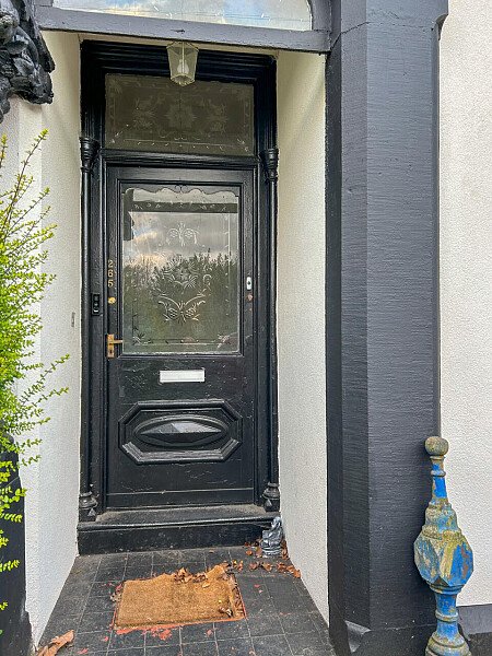 Blue house - Filming Locations Locations Direct -31