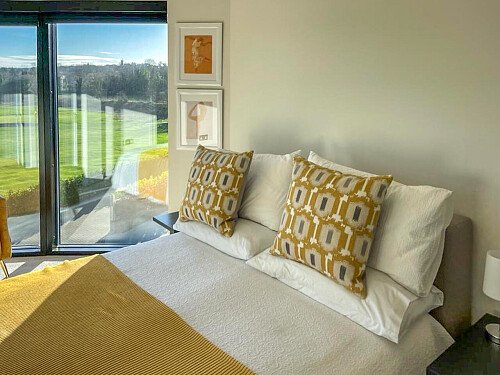 Arc - Filming Locations Locations Direct -18