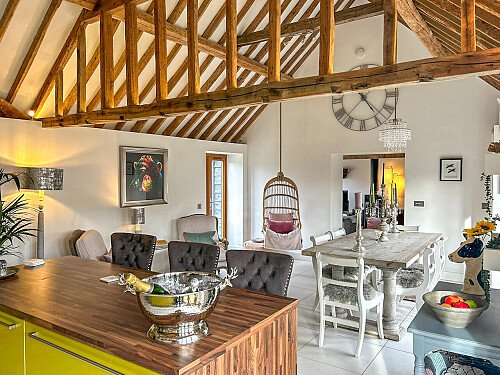 Cherry Cottage - Filming Locations Locations Direct -06