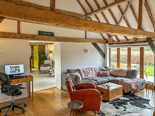 Cherry Cottage - Filming Locations Locations Direct -09