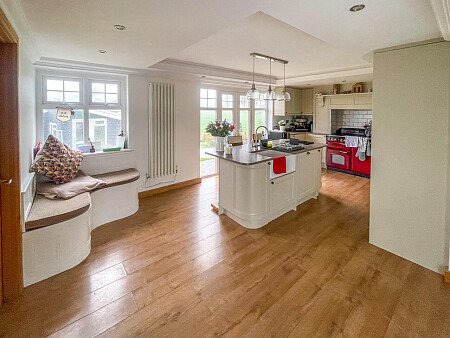 Cwm Y - Filming Locations Locations Direct -02