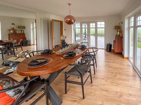 Cwm Y - Filming Locations Locations Direct -07