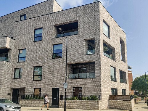 Flat 1  - Filming Locations Locations Direct -04