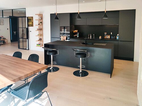 Flat 1  - Filming Locations Locations Direct -06