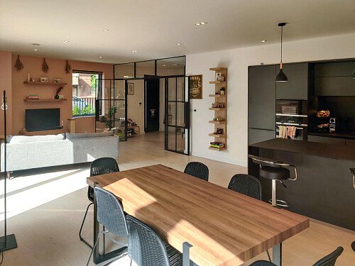 Flat 1  - Filming Locations Locations Direct -08