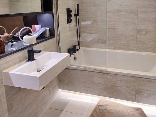 Flat 1  - Filming Locations Locations Direct -21