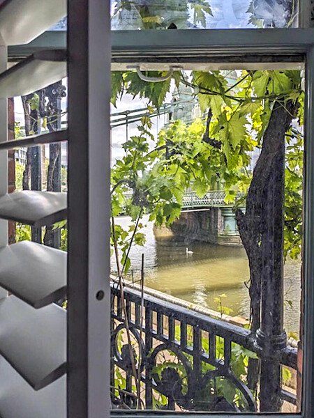 Flat 52A - Filming Locations Locations Direct -07