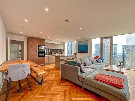 Flat B4105 - Filming Locations Locations Direct -01