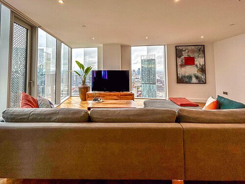 Flat B4105 - Filming Locations Locations Direct -05