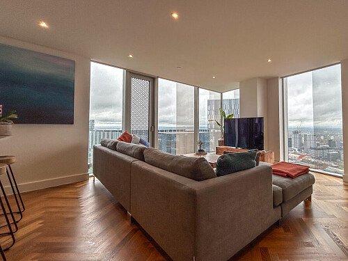 Flat B4105 - Filming Locations Locations Direct -10