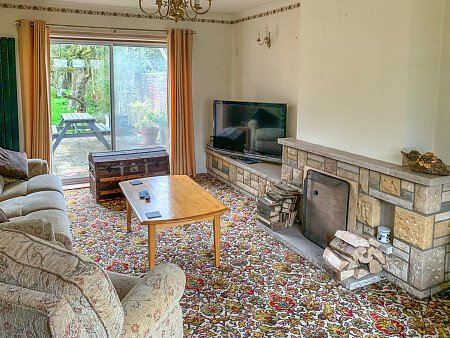 Pink Bath - Filming Locations Locations Direct -02