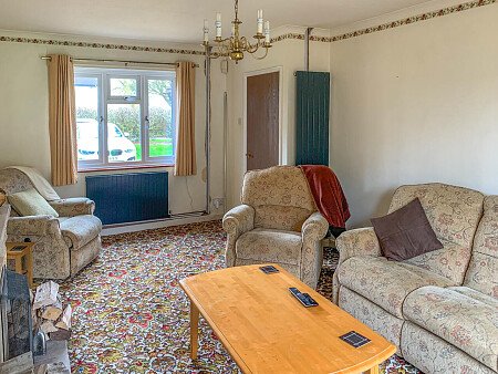 Pink Bath - Filming Locations Locations Direct -07