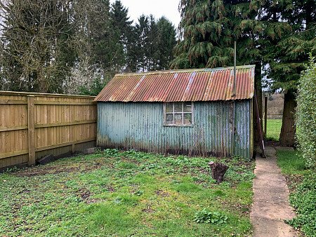 Pink Bath - Filming Locations Locations Direct -37