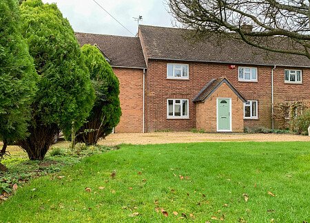 Pink Bath - Filming Locations Locations Direct -38