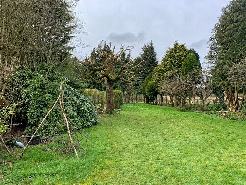 Pink Bath - Filming Locations Locations Direct -41