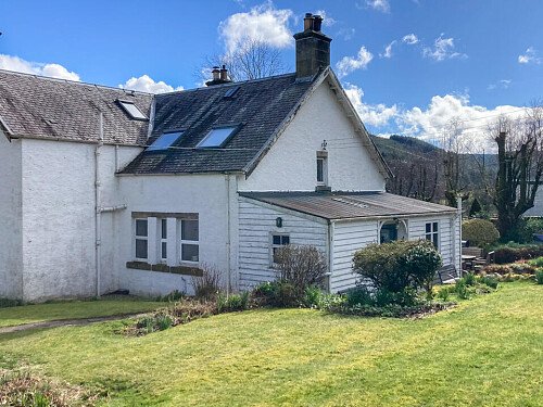 Whire farm House - Filming Locations Locations Direct -05