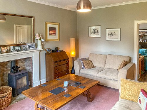 Whire farm House - Filming Locations Locations Direct -08