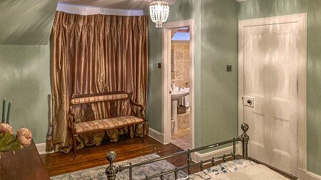 Whire farm House - Filming Locations Locations Direct -17