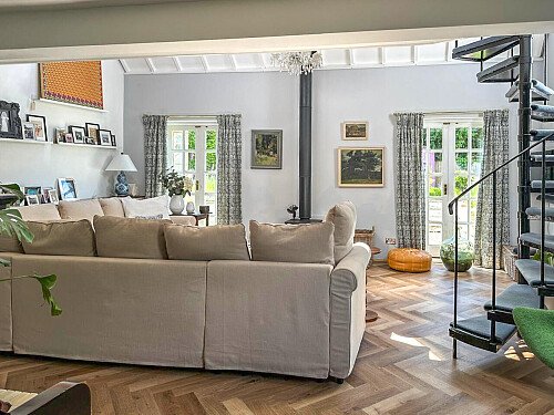 Halfpenny house- Filming Locations Locations Direct -04