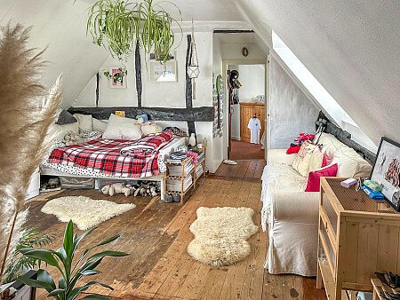 Halfpenny house- Filming Locations Locations Direct -22