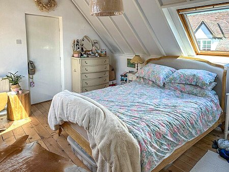 Halfpenny house- Filming Locations Locations Direct -27