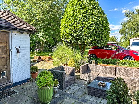 Halfpenny house- Filming Locations Locations Direct -51