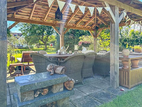 Halfpenny house- Filming Locations Locations Direct -65