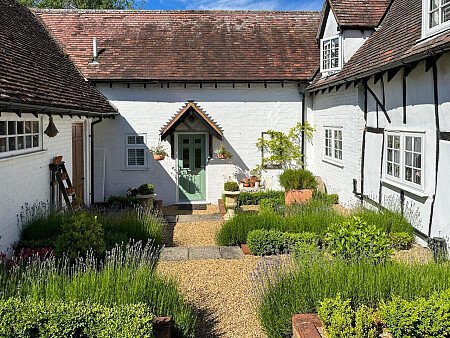 Halfpenny house- Filming Locations Locations Direct -90