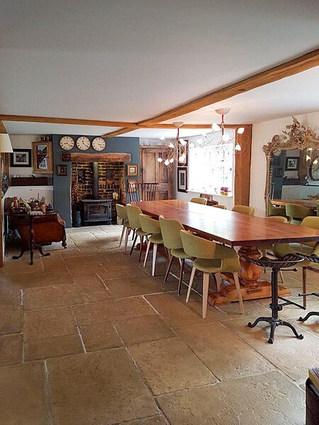 Highview House - Filming Locations Locations Direct -16