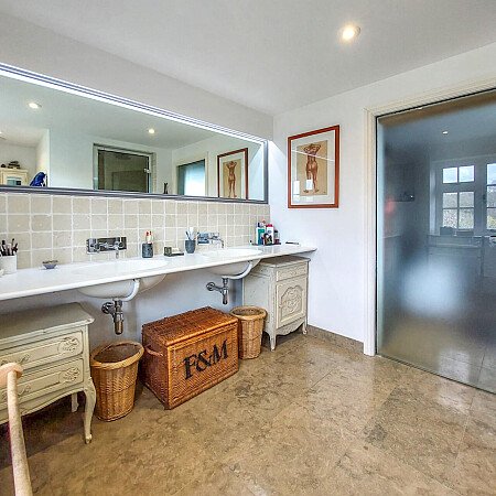 Highview House - Filming Locations Locations Direct -57