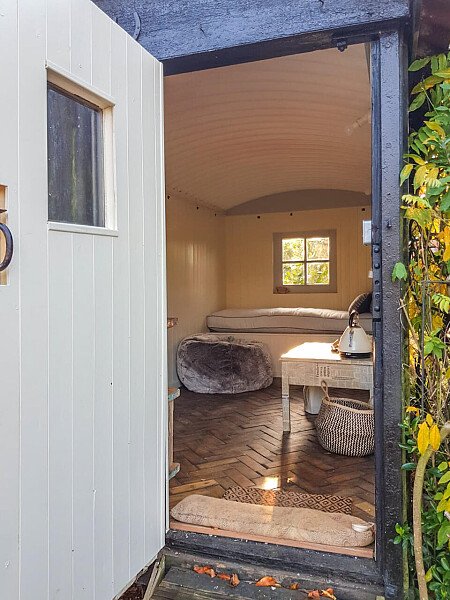 Highview House - Filming Locations Locations Direct -60