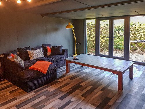 Highview House - Filming Locations Locations Direct -63