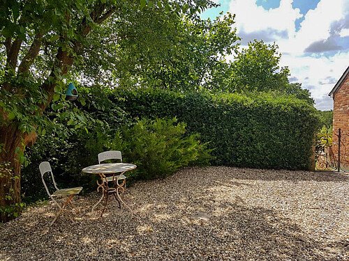 Highview House - Filming Locations Locations Direct -89