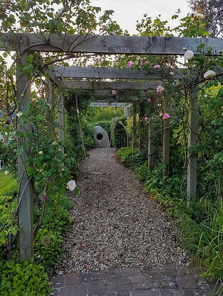 Highview House - Filming Locations Locations Direct -90