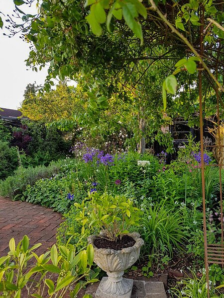 Highview House - Filming Locations Locations Direct -91