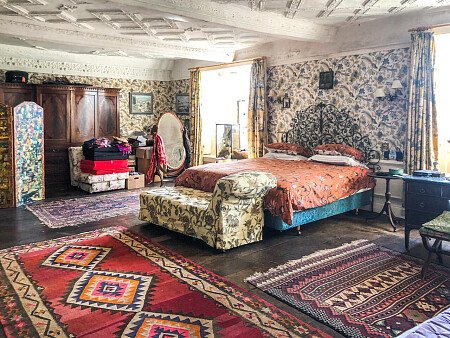 Period Wallpaper - Filming Locations Locations Direct -01