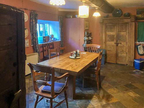 Period Wallpaper - Filming Locations Locations Direct -22