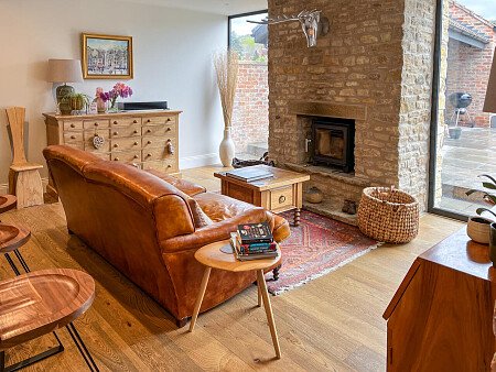 Stone wall - Filming Locations Locations Direct -01