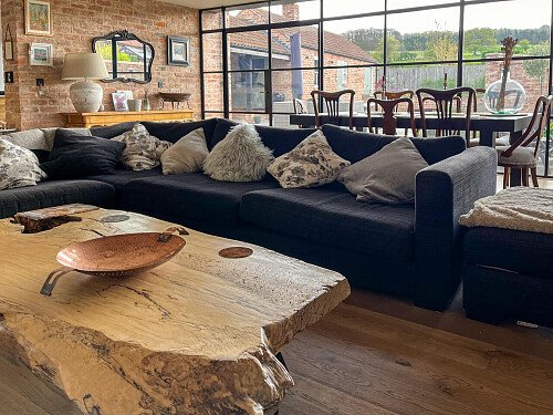 Stone wall - Filming Locations Locations Direct -06