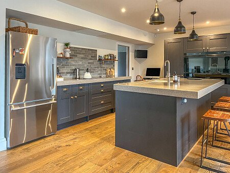 Stone wall - Filming Locations Locations Direct -08