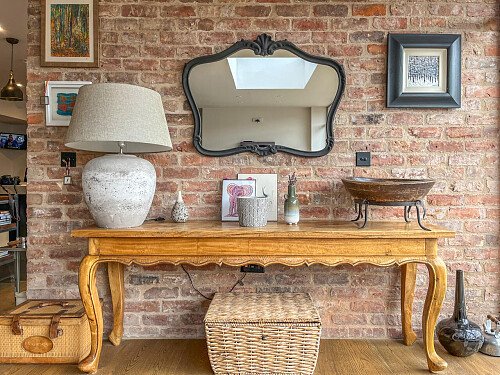 Stone wall - Filming Locations Locations Direct -11