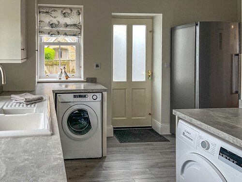 Stone wall - Filming Locations Locations Direct -14