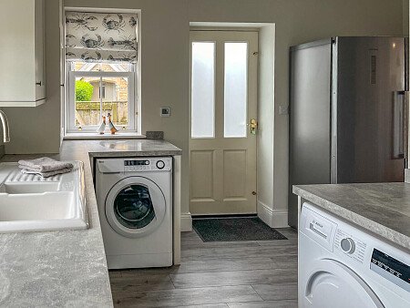 Stone wall - Filming Locations Locations Direct -14