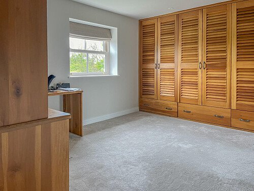 Stone wall - Filming Locations Locations Direct -25