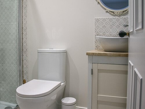 Stone wall - Filming Locations Locations Direct -30