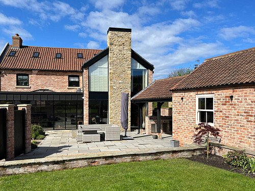 Stone wall - Filming Locations Locations Direct -33