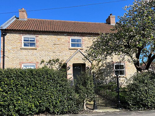 Stone wall - Filming Locations Locations Direct -34