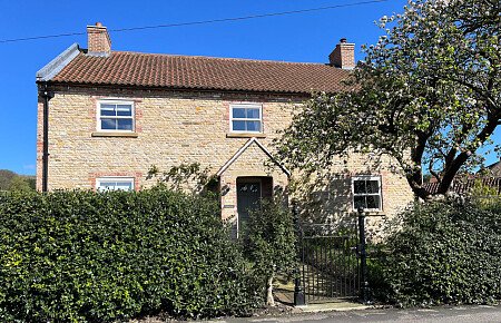 Stone wall - Filming Locations Locations Direct -34