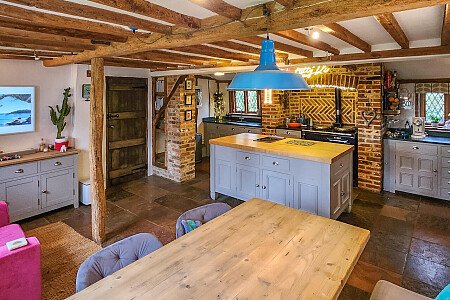 Thatched Pond - Filming Locations Locations Direct -03