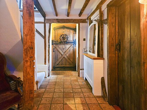 Thatched Pond - Filming Locations Locations Direct -09